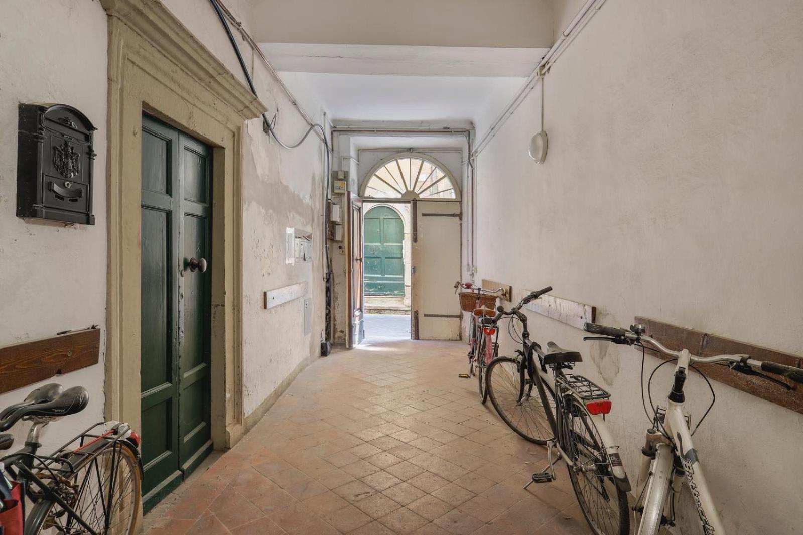 Ferienwohnung Lady Miranda Lucca Exterior foto